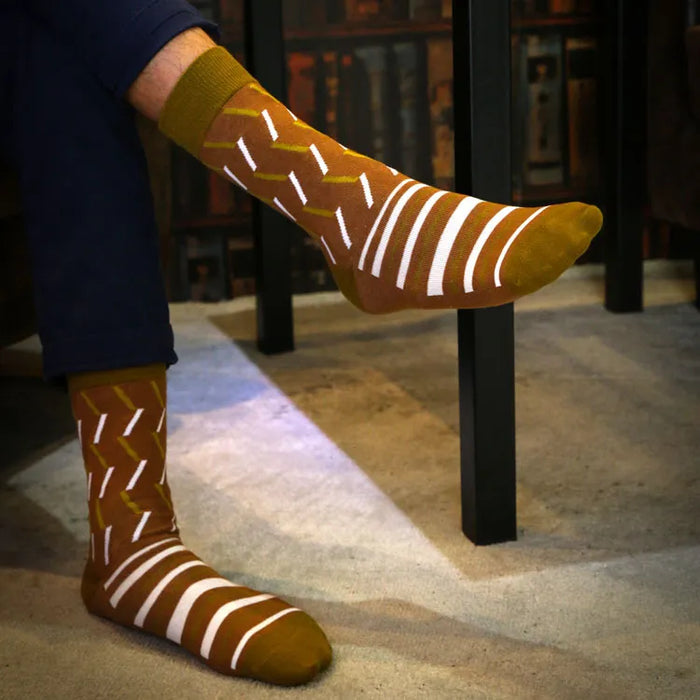 'White And Brown Zigzag' Crew Socks